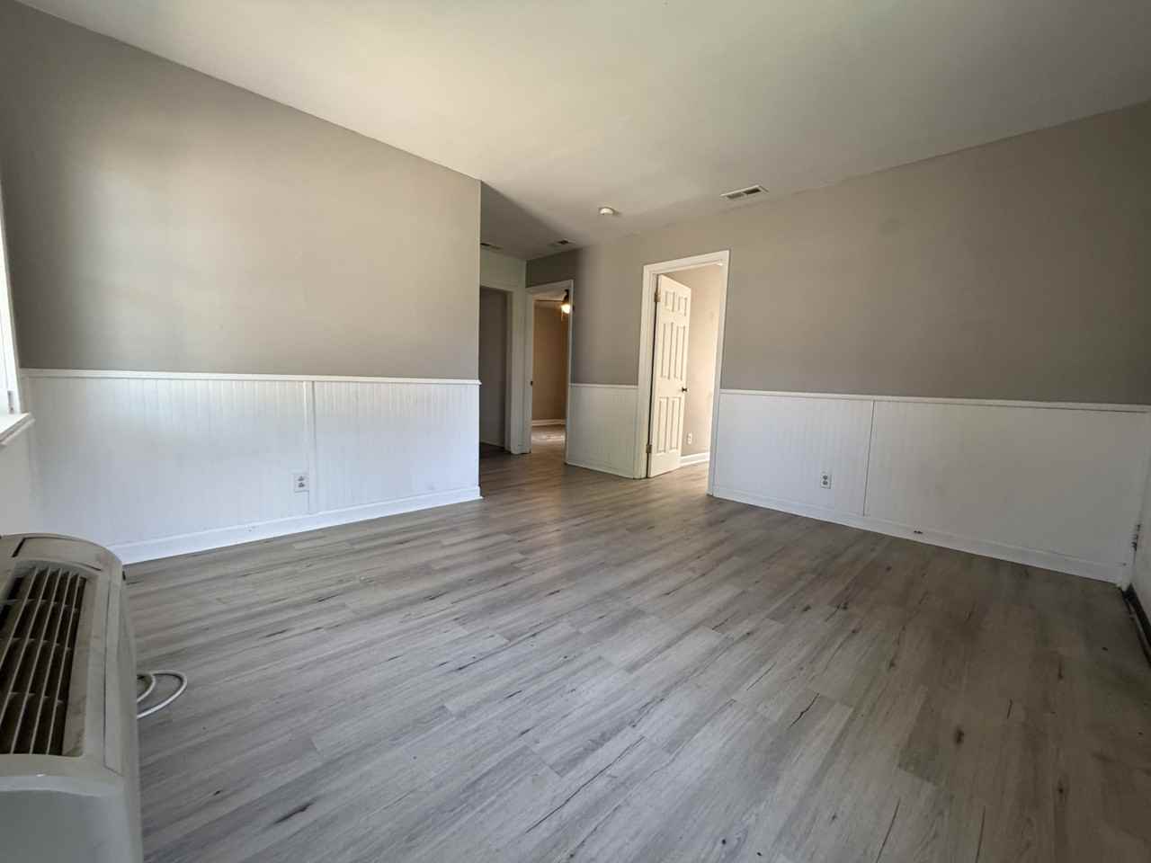 932 Wainwright Ave #1 - Photo 5 of 24