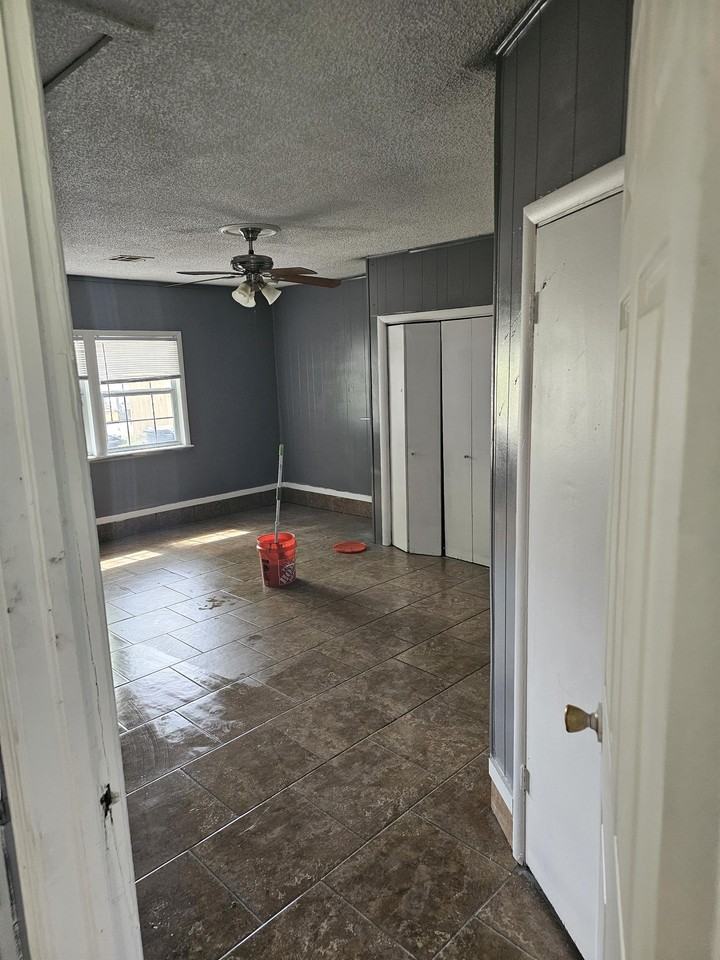 409 S 190th East Ave #1 - Photo 5 of 11