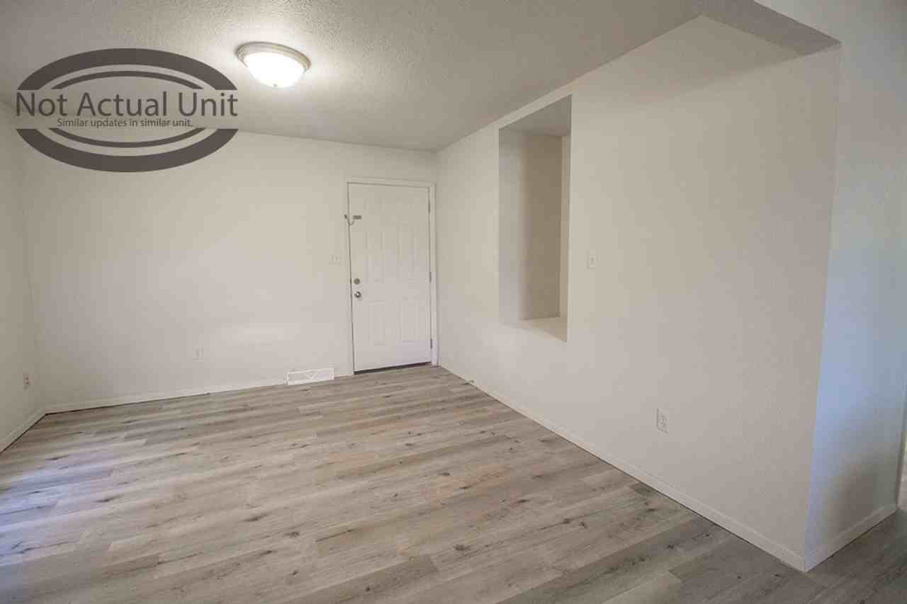 1013 W Ash St - Photo 3 of 43