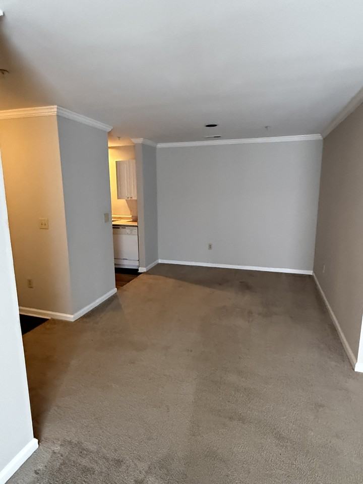 14 Hamiltons Bay Ct #14-538 - Photo 2 of 7