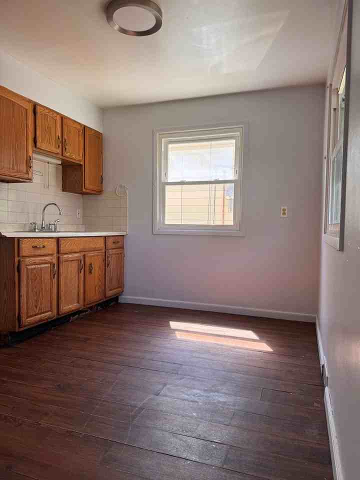 12211 Woodward Blvd - Photo 5 of 10