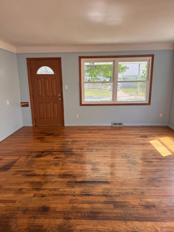 12211 Woodward Blvd - Photo 7 of 10