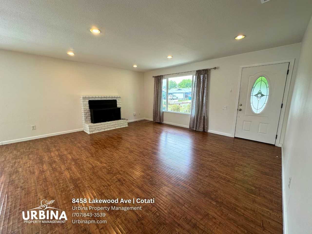 8458 Lakewood Ave - Photo 2 of 18