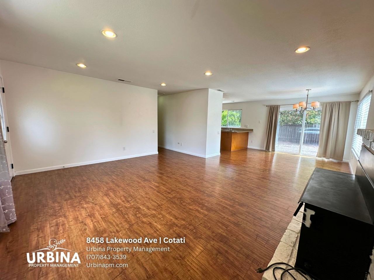 8458 Lakewood Ave - Photo 3 of 18
