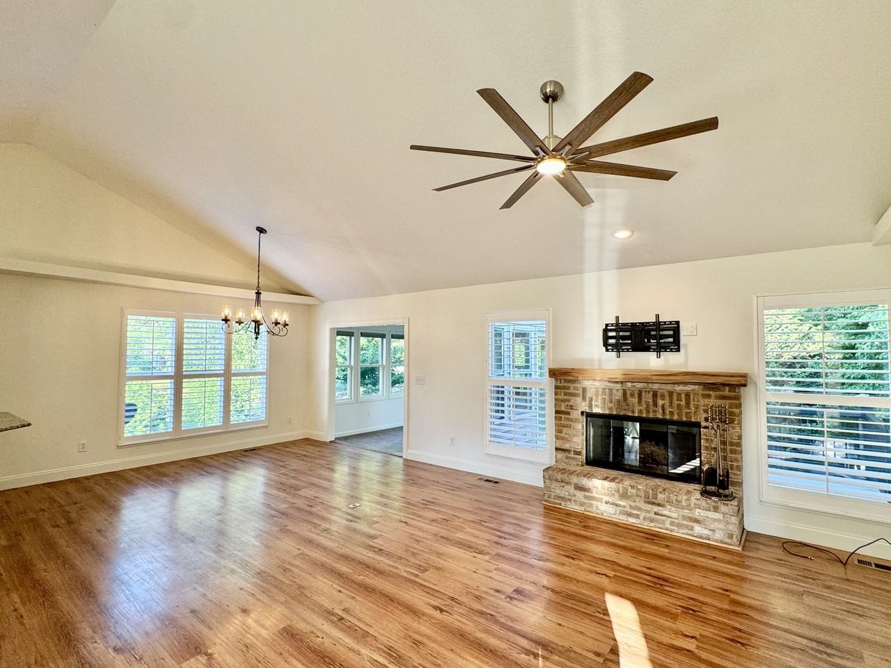 220 Konawa Ln #1 - Photo 4 of 42