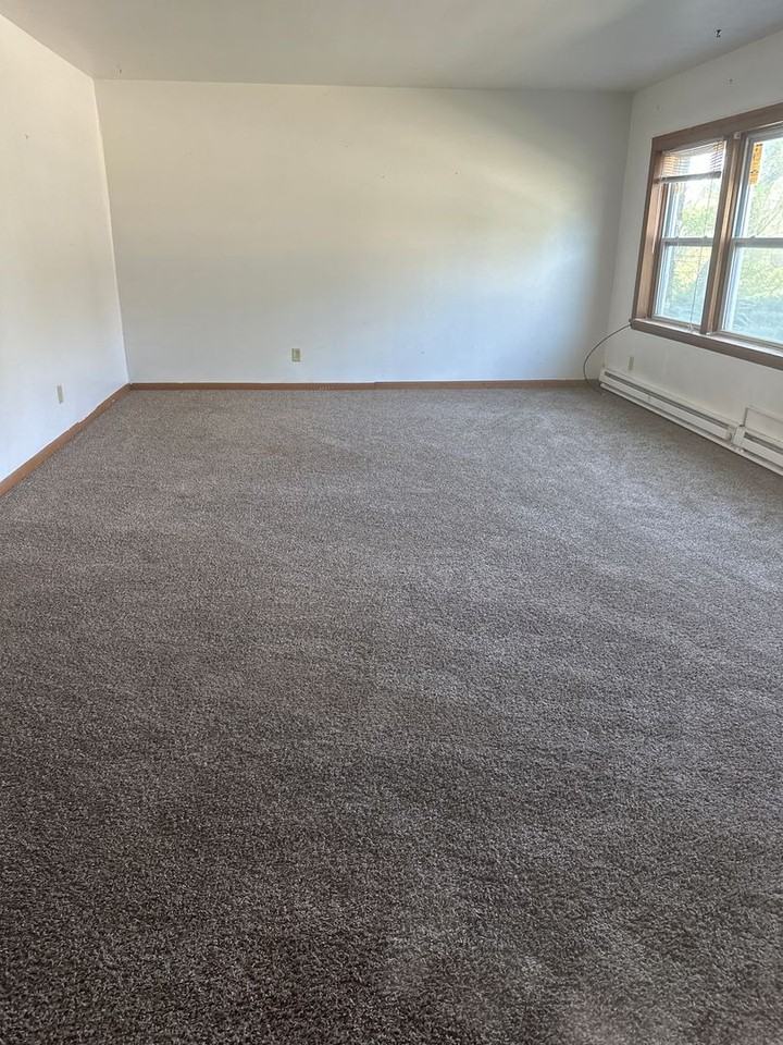 723 7th Ave N - Photo 4 of 11