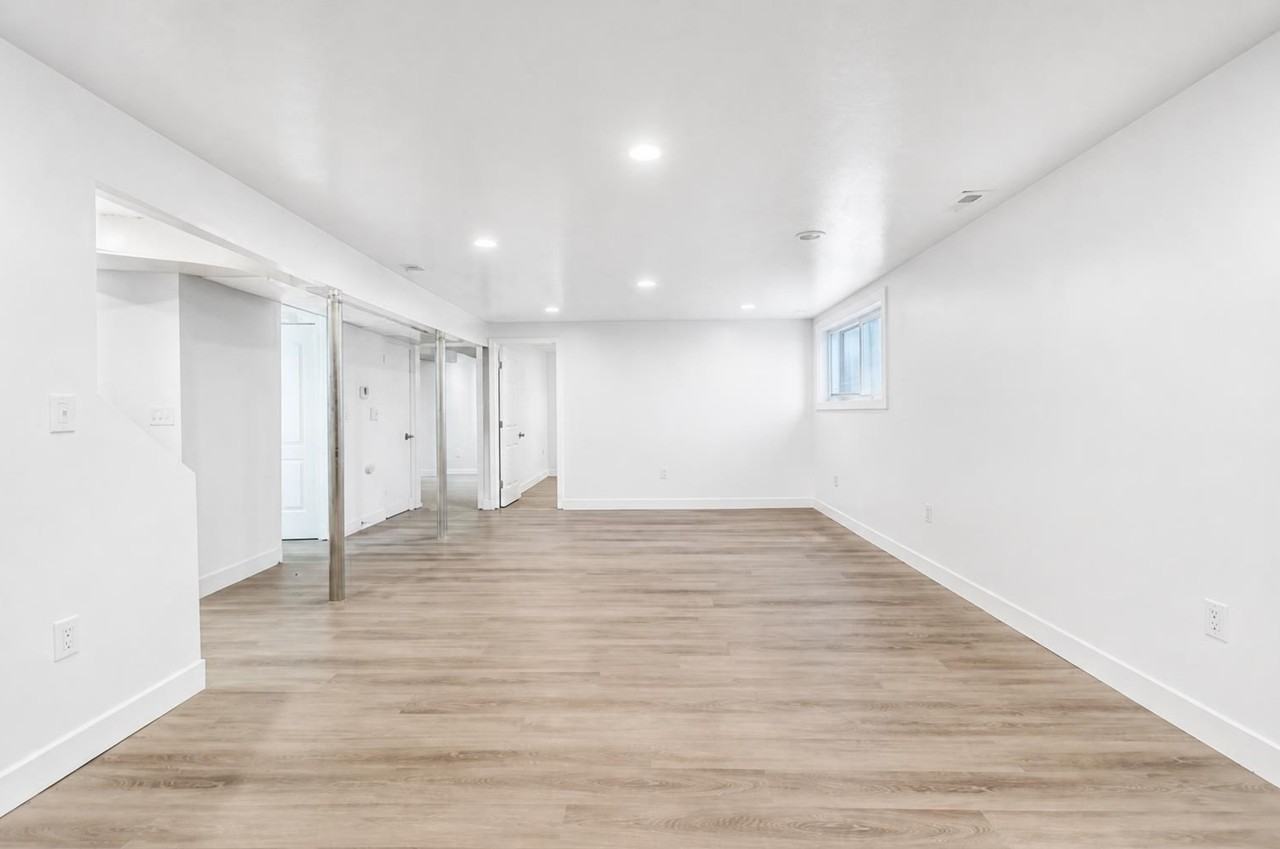 485 E Rena Ave - Photo 3 of 21