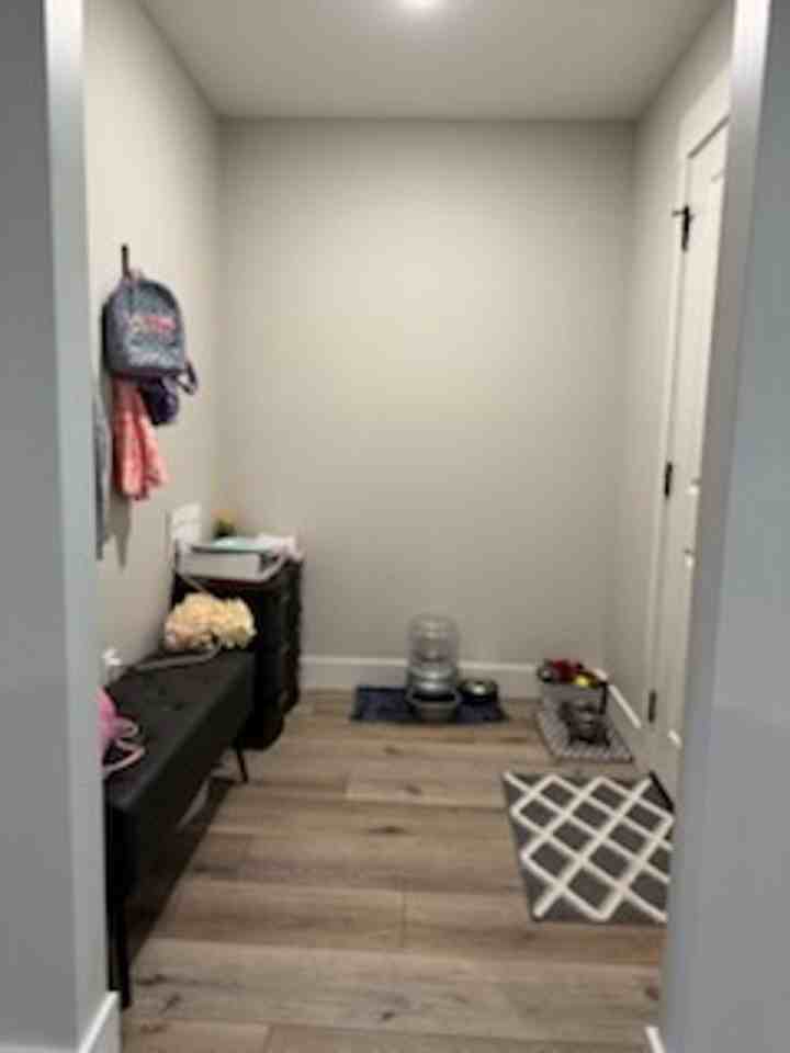 4654 Pierce Dr - Photo 6 of 12