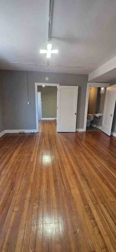 104 W Chestnut St Ste 3f #3F - Photo 5 of 16