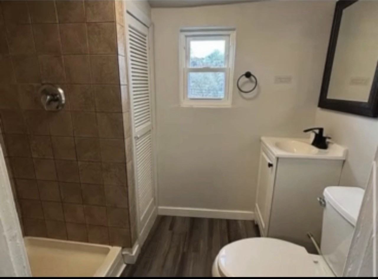 613 W Main St #613B - Photo 7 of 7