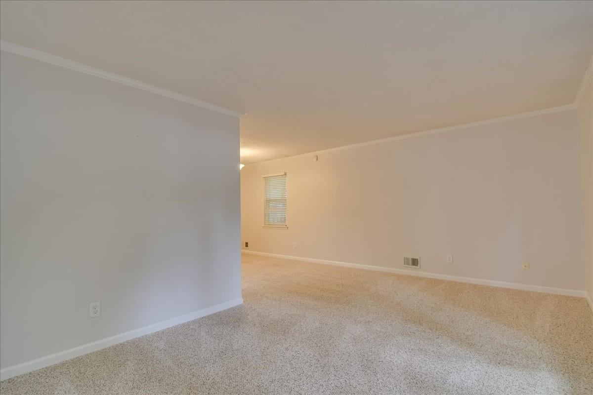 303 Meadowlake Dr #1 - Photo 4 of 32