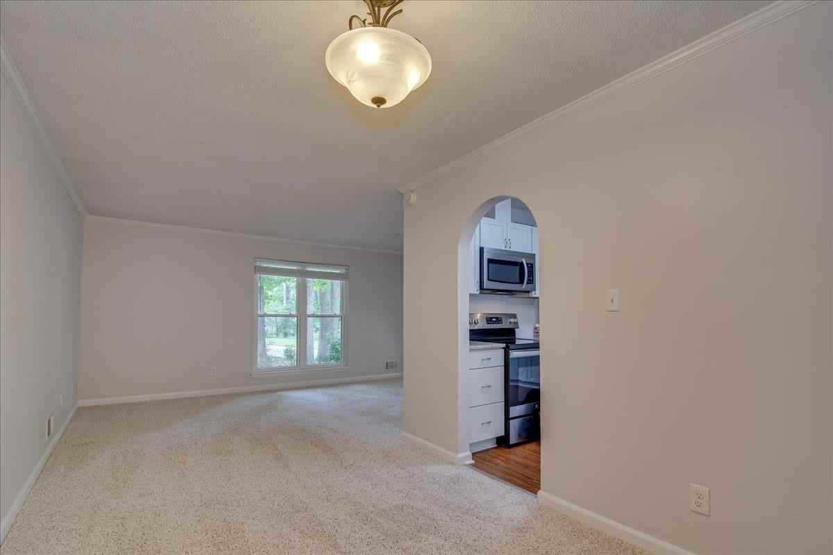 303 Meadowlake Dr #1 - Photo 6 of 32