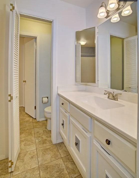 1155 Lakeside Dr #204 - Photo 5 of 10