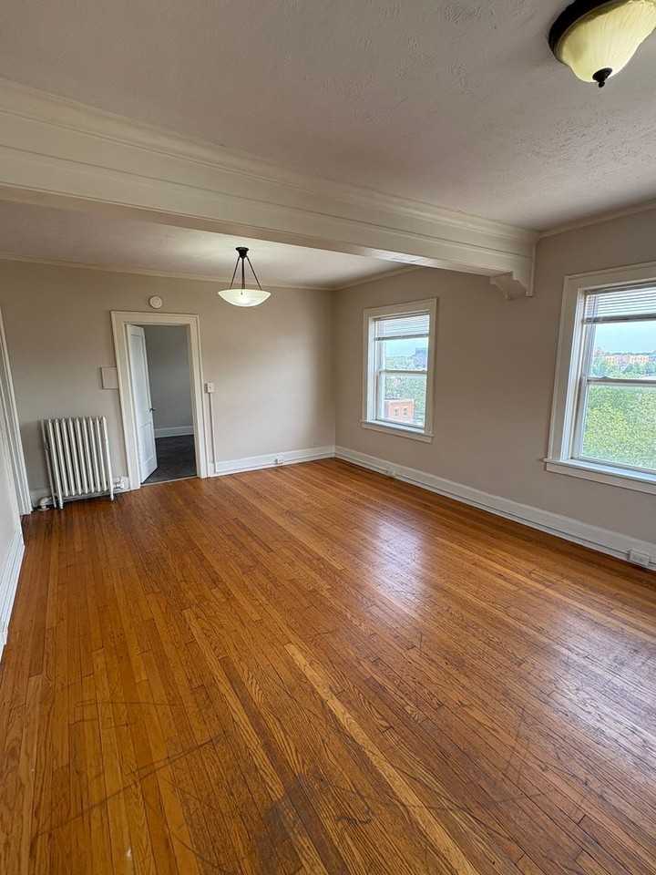 2464 Harney Street - Photo 3 of 16