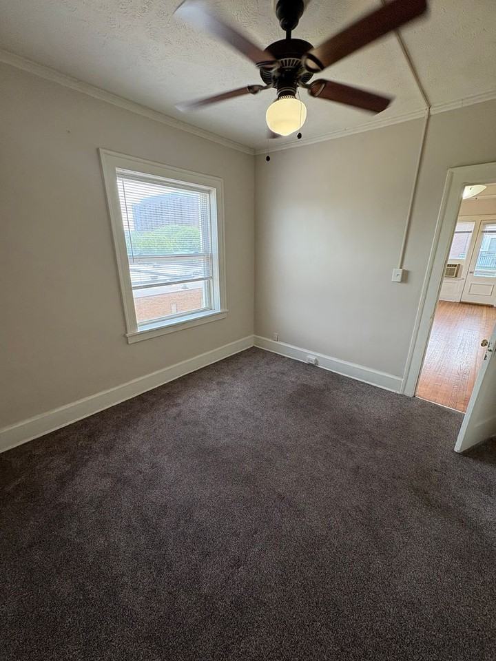 2464 Harney Street - Photo 4 of 16