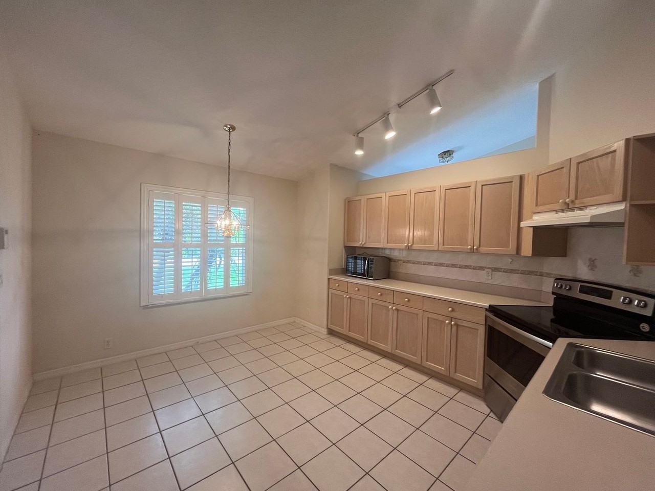 30 Fenwick Ln - Photo 4 of 9