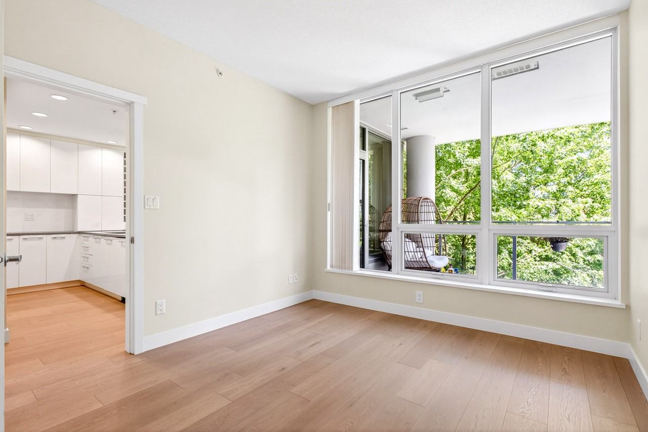 Berton Ave - Photo 6 of 9