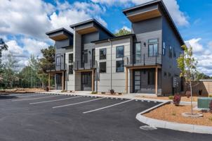 featured image of 2522 Sw Yew Ave