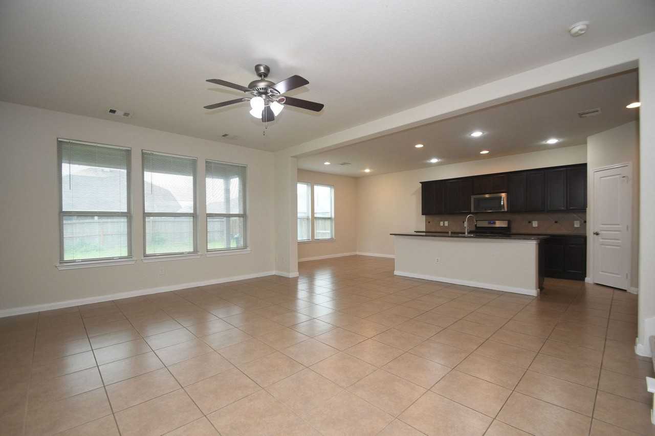 16614 Spirit Lake Ct - Photo 7 of 26