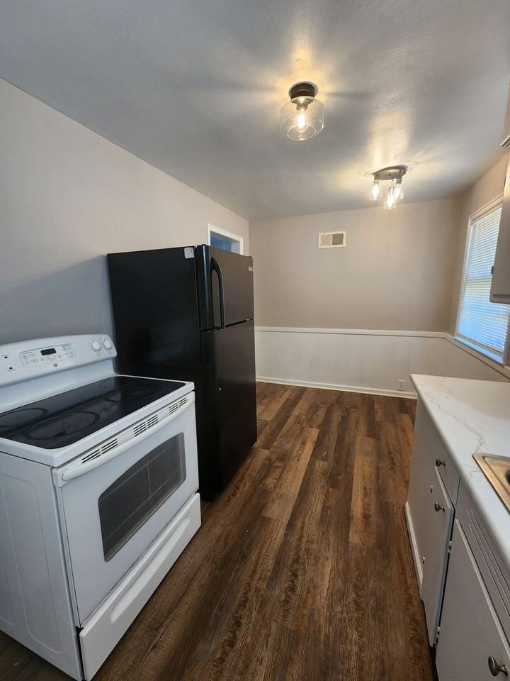5908 N 80th St - Photo 2 of 7