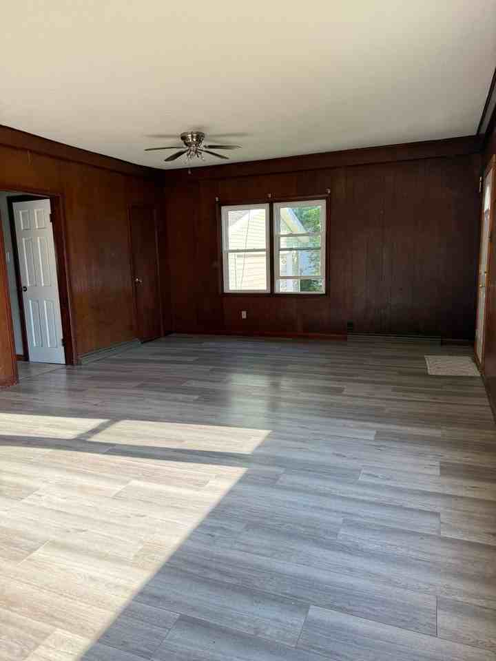 1219 8th St E - Photo 7 of 11