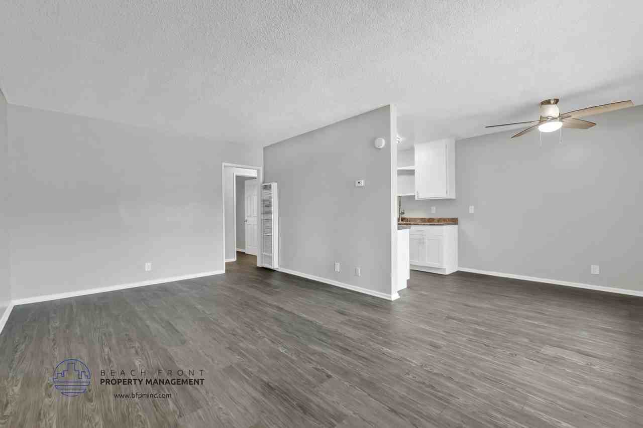 The Fountains Apartments - Photo 7 of 29