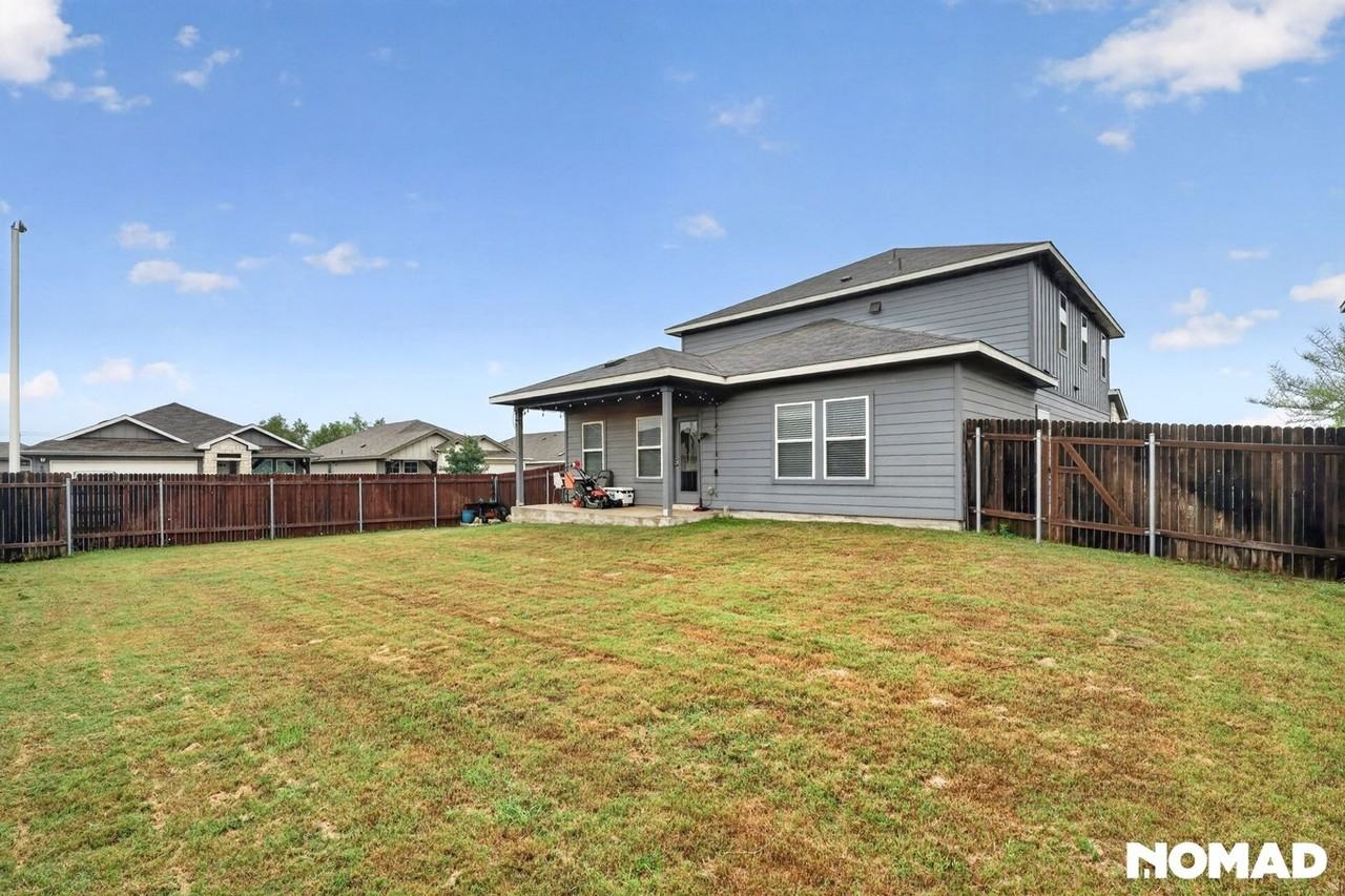 11809 Lily Branch Ln - Photo 5 of 26