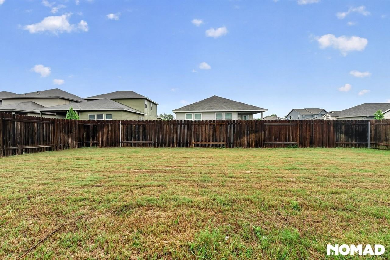 11809 Lily Branch Ln - Photo 7 of 26