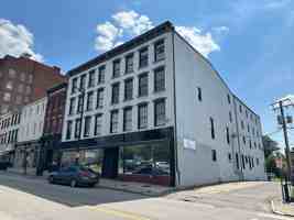 featured image of 230 N Sycamore St