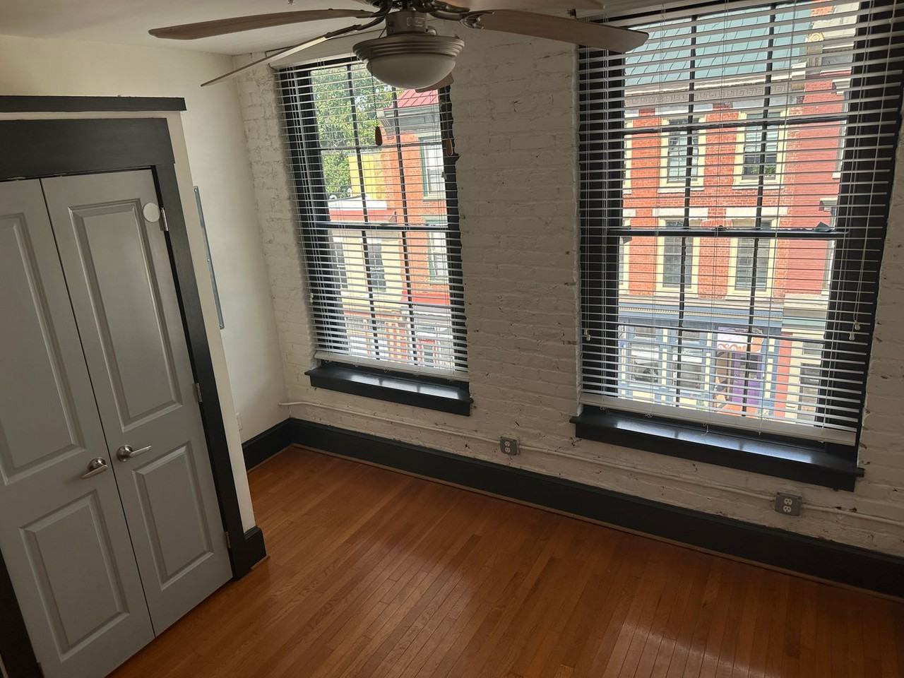 Old Towne Flats - Photo 3 of 29