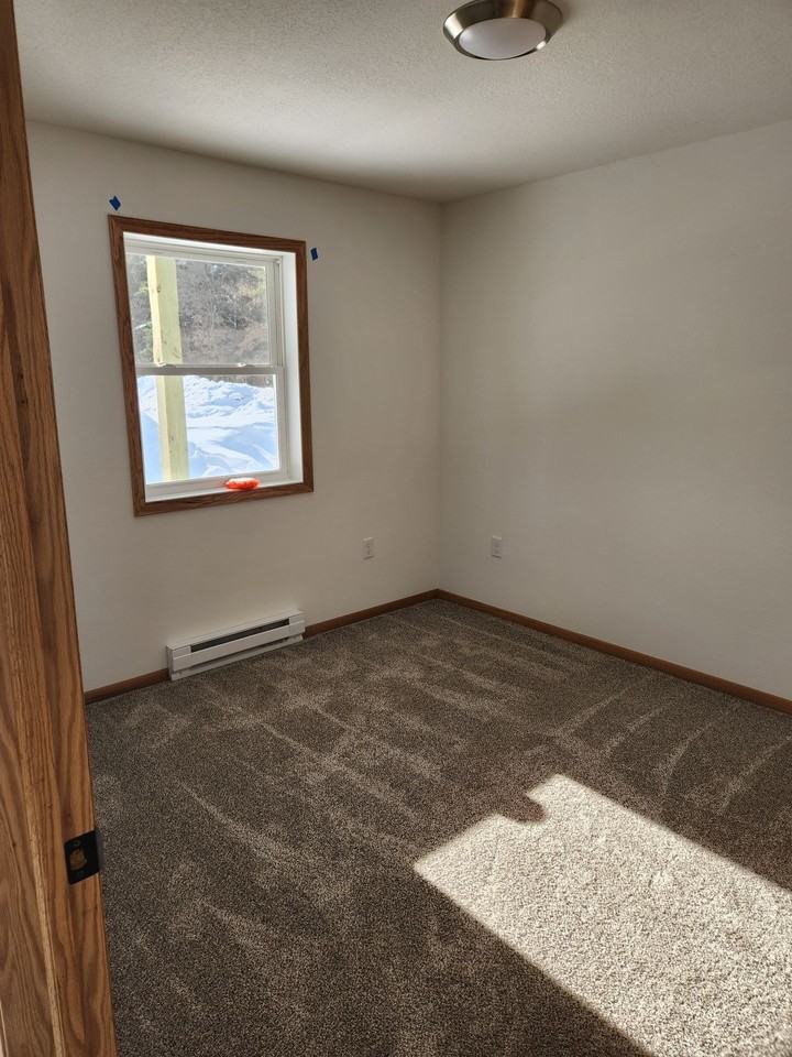 Lake Country Apartments - Photo 4 of 7