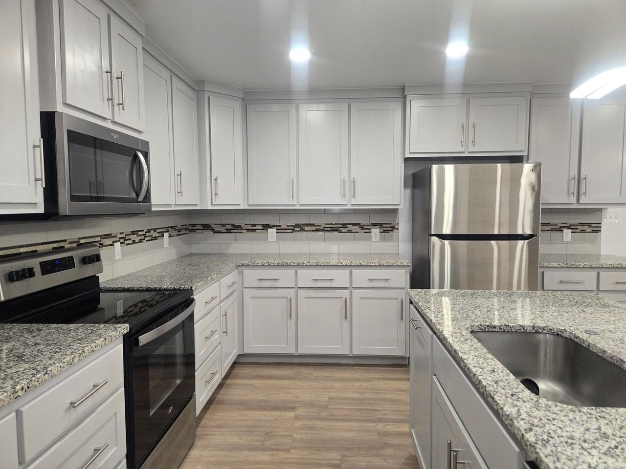 2108 88th St - Photo 5 of 26