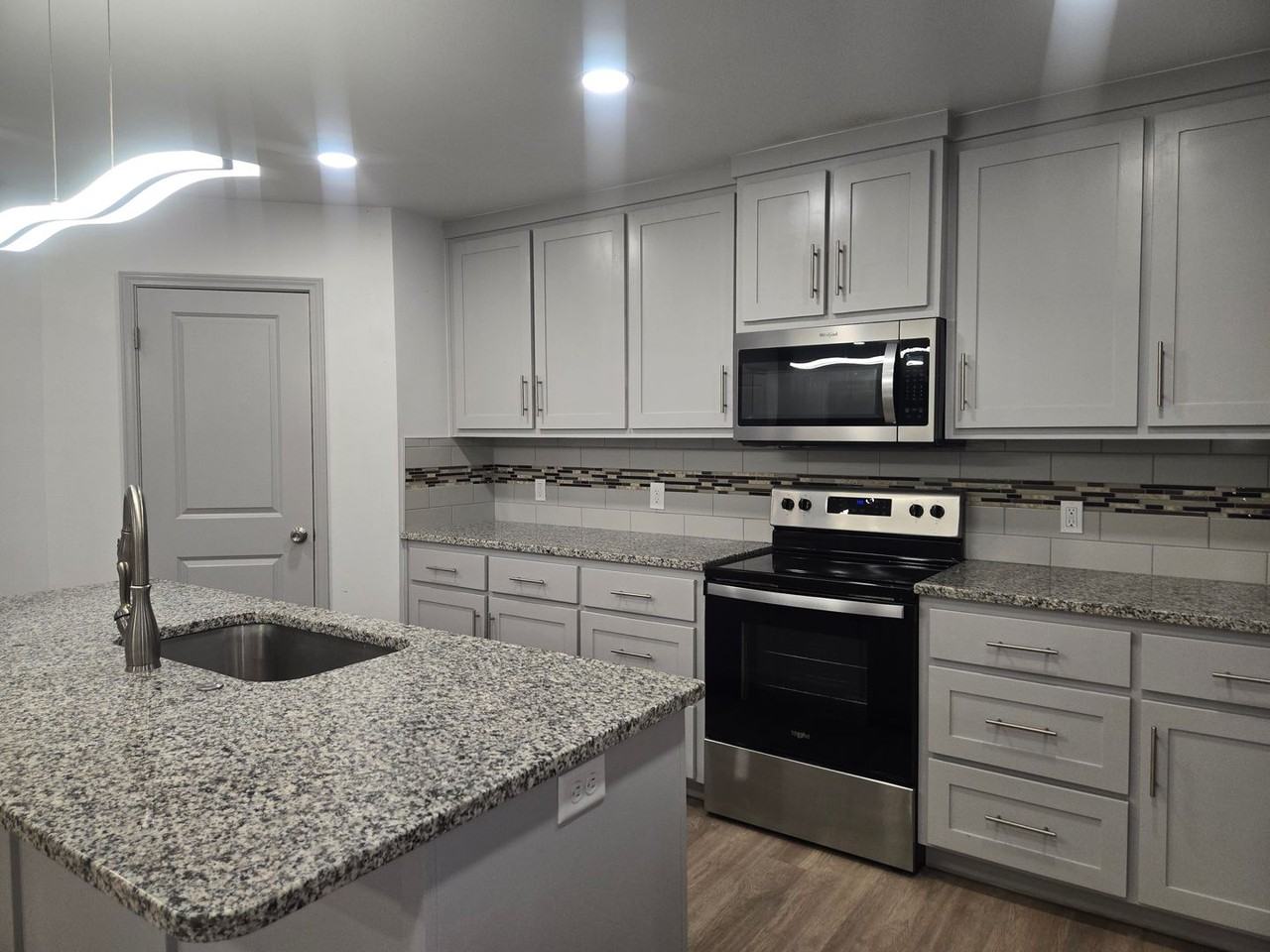 2108 88th St - Photo 6 of 26