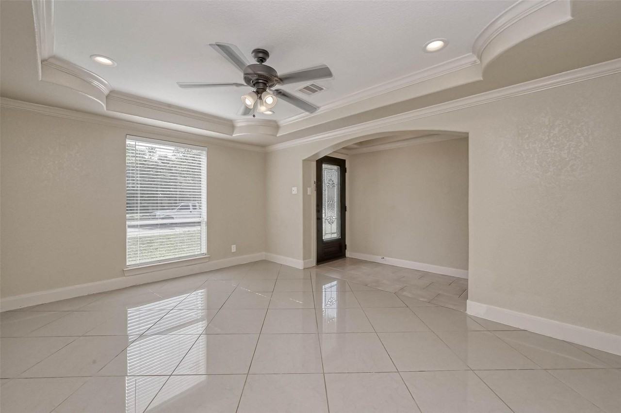 4126 Brookston St - Photo 4 of 11