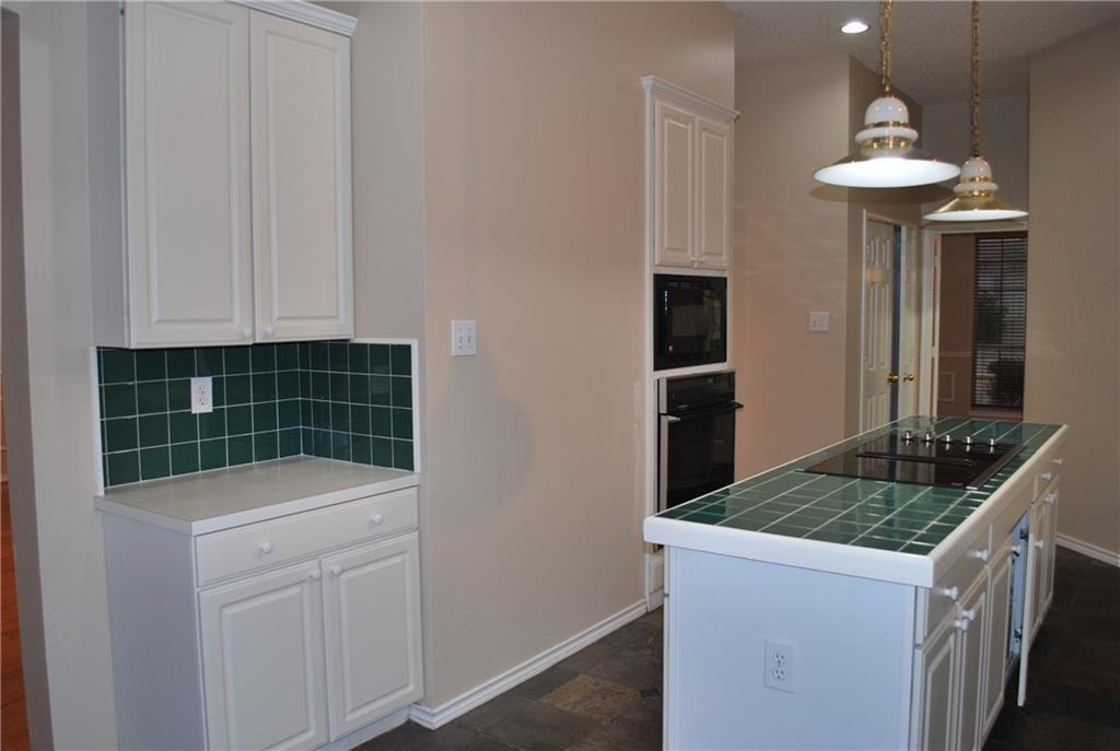 2685 Hillside Dr - Photo 3 of 29