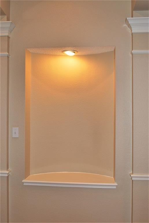 2685 Hillside Dr - Photo 5 of 29