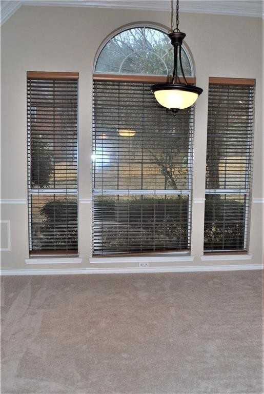 2685 Hillside Dr - Photo 5 of 29