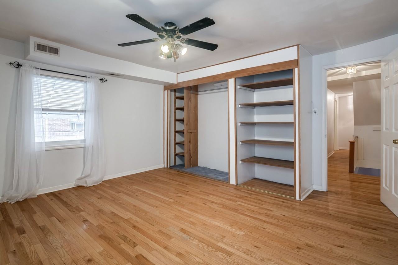 1202 S Alder St - Photo 4 of 13