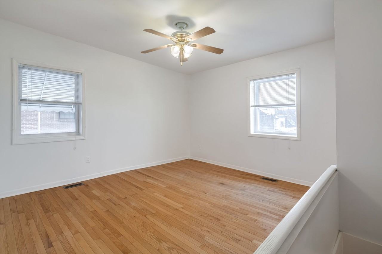 1202 S Alder St - Photo 6 of 13