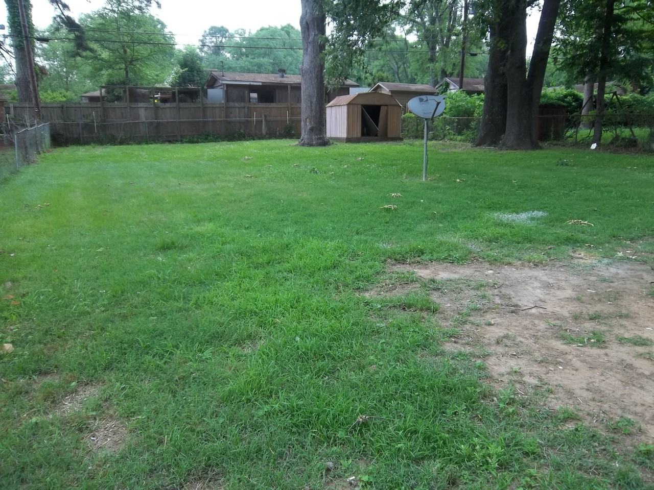 2832 Holiday Ln - Photo 5 of 18