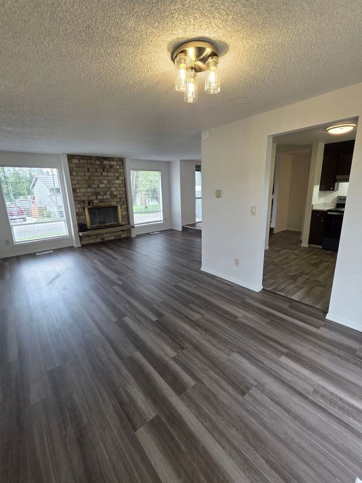 21627 127th Pl Se - Photo 4 of 19