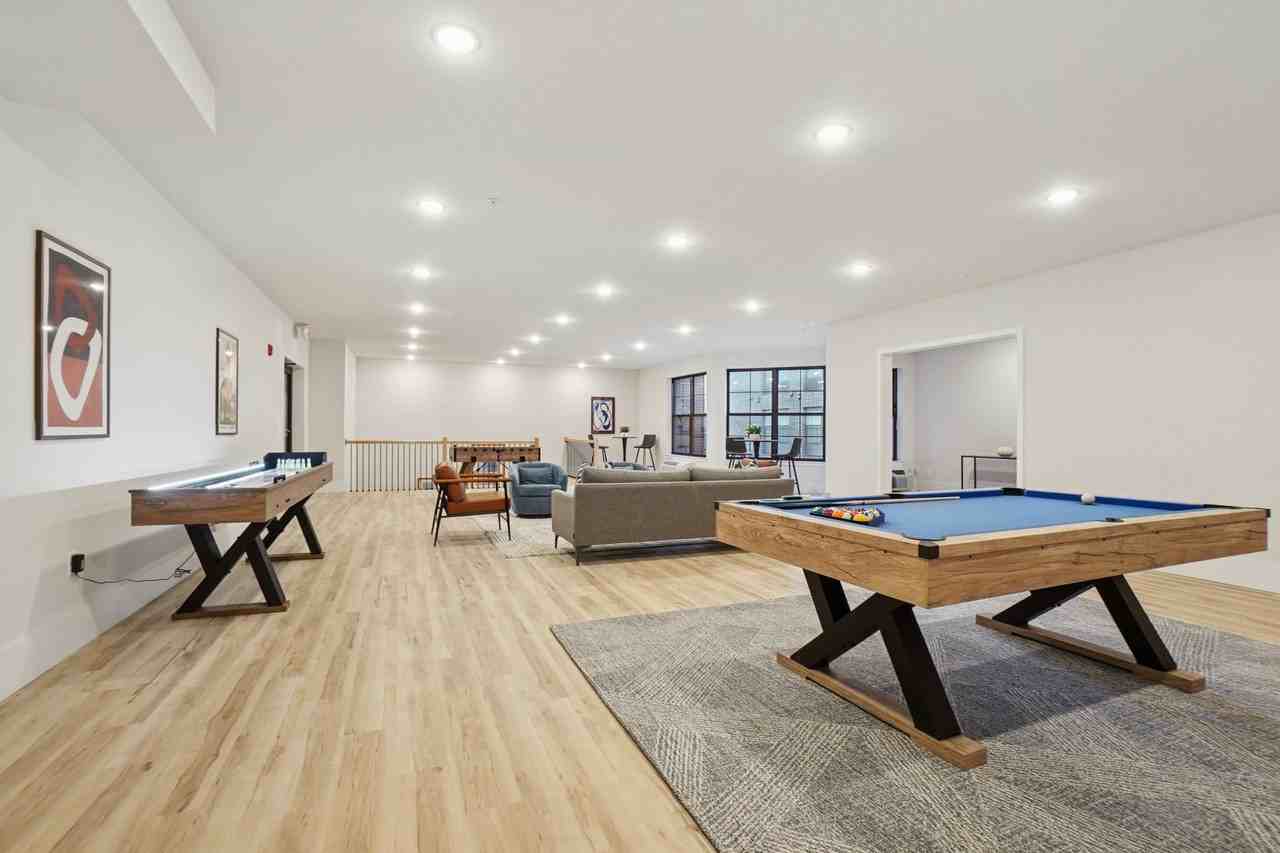 Cortlandt Terrace - Photo 6 of 50