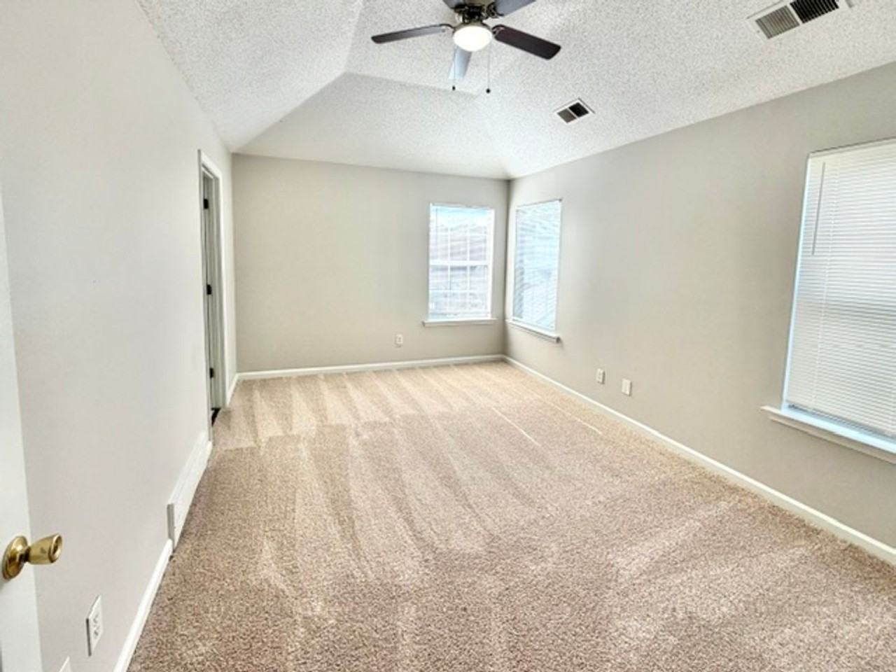 2799 Maggie Woods Pl - Photo 5 of 9