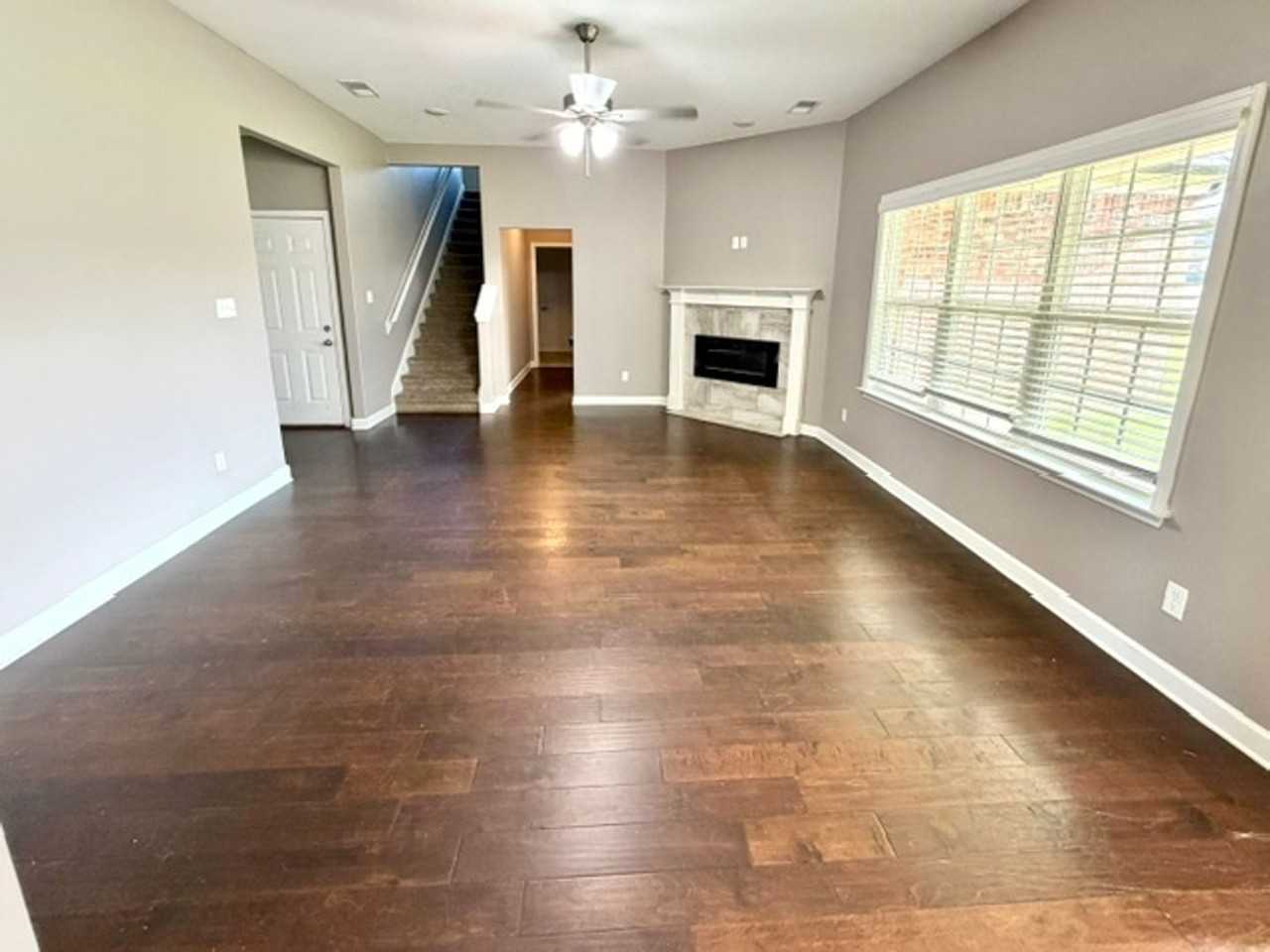 6283 Darwood Dr - Photo 2 of 13