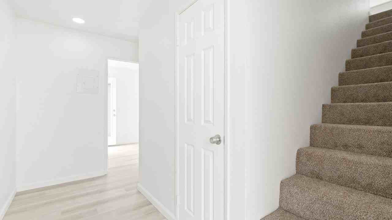921-933 Seacoast Drive - Photo 7 of 32