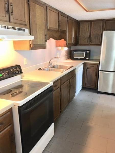 328 Davenport Rd - Photo 3 of 27