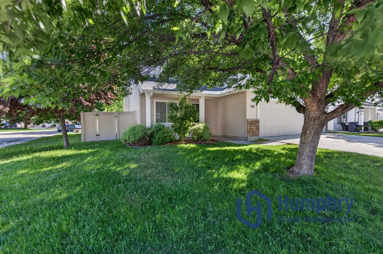 1359 E Palermo St - Photo 4 of 39