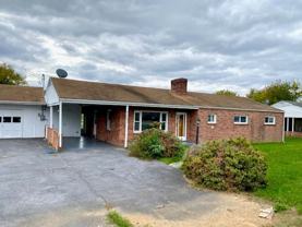 18427 Maugans Ave - Photo 1 of 1