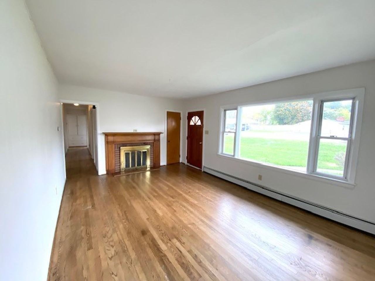 18427 Maugans Ave - Photo 5 of 15