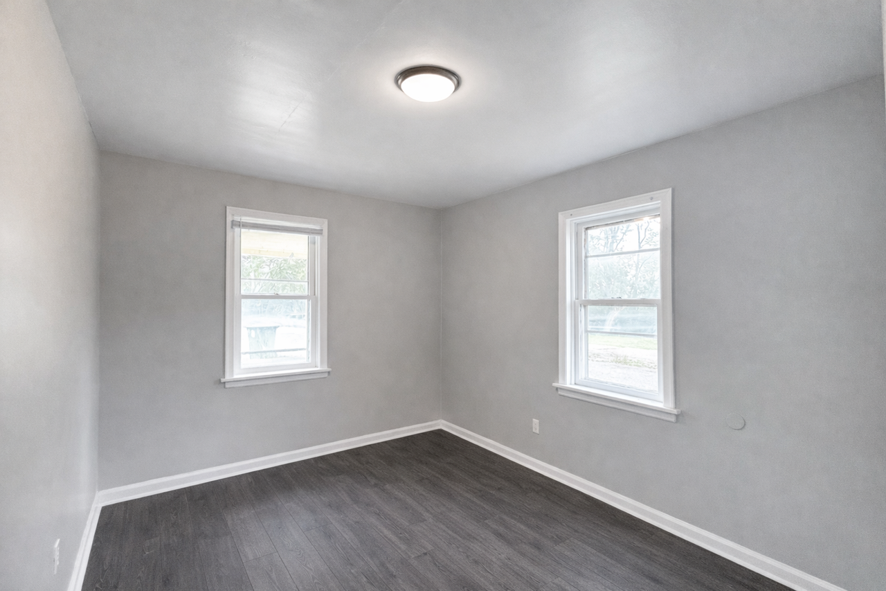 1524 Tanner Ave Sw - Photo 2 of 8